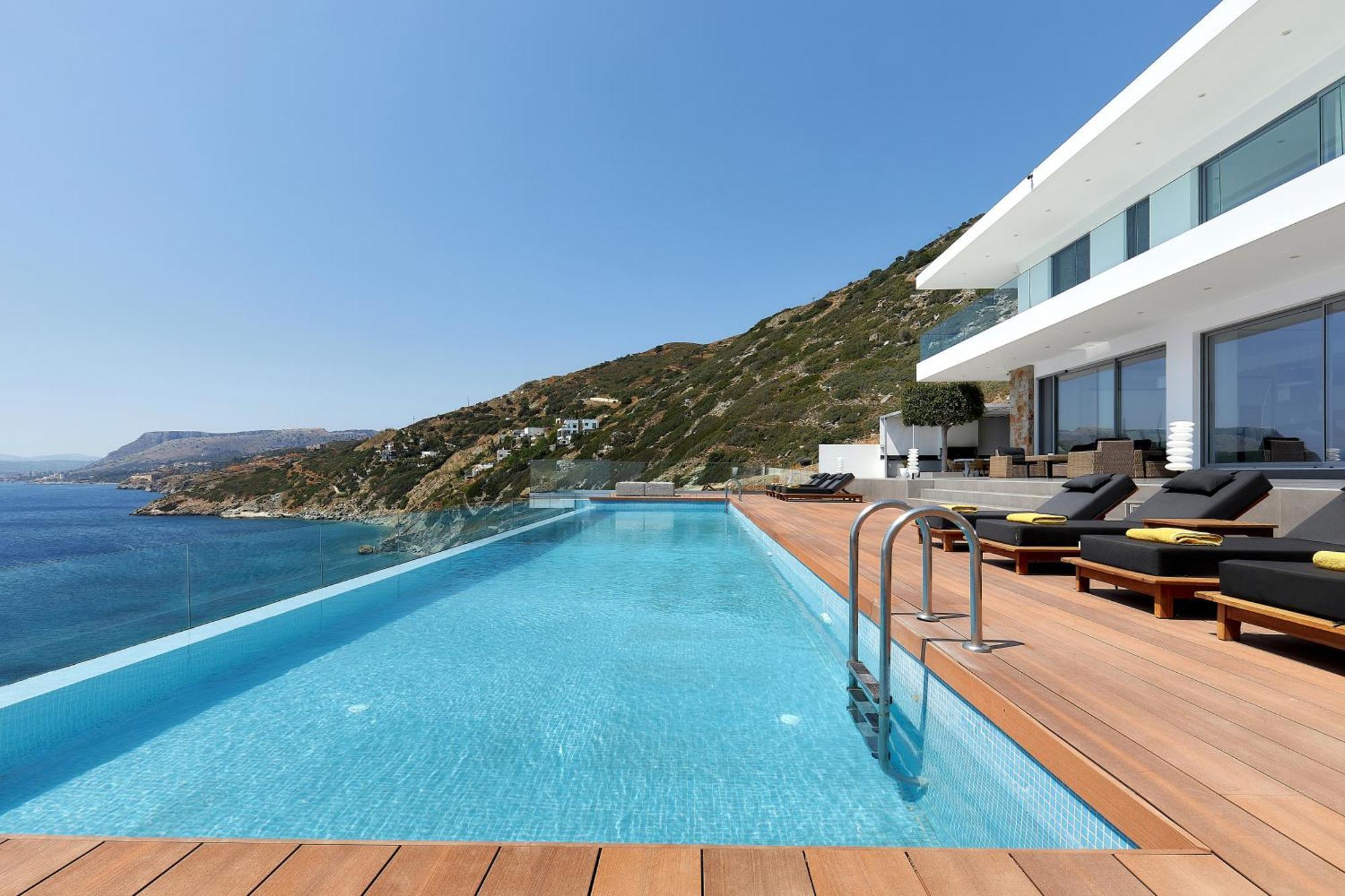 Beachfront Villa In Crete - Epavli Luxury Villa Agia Pelagia  Exterior photo